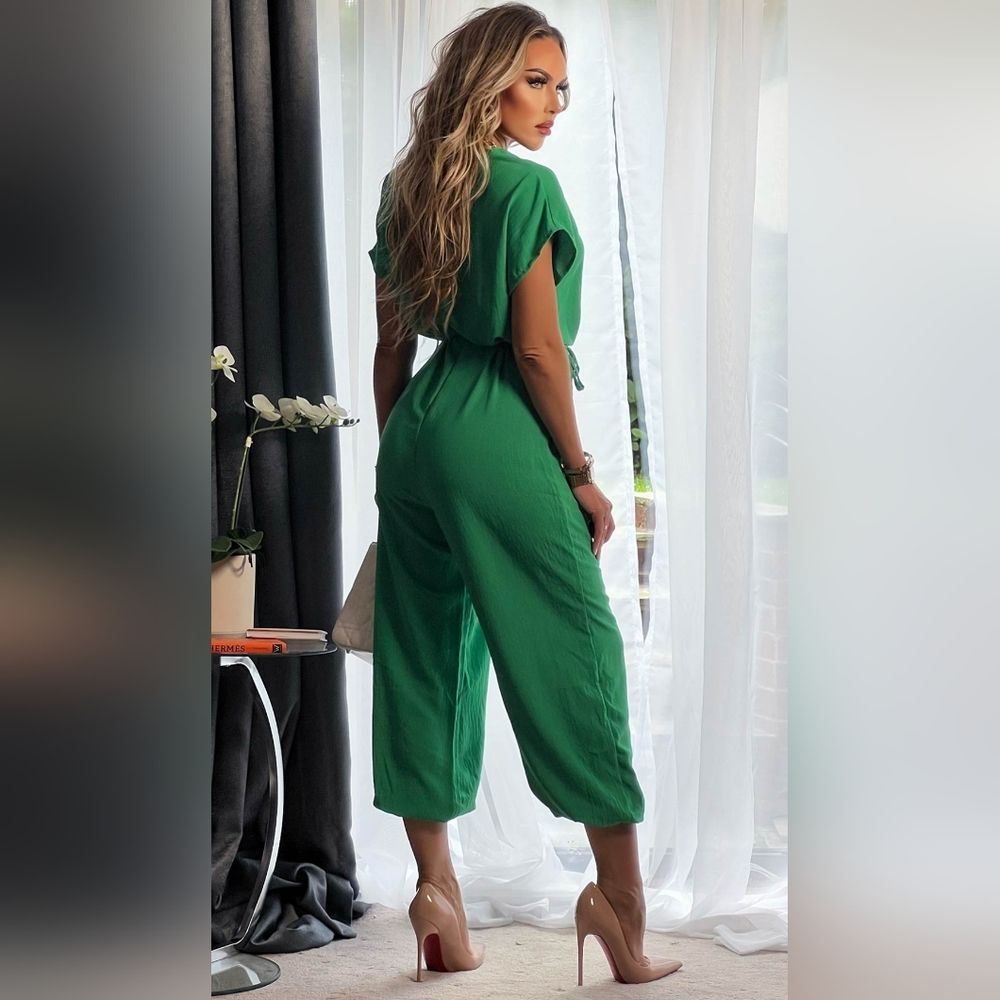 Estee Brown "Jade" Short Sleeve Belted Relaxed V-Neck Jumpsuit Size Medium